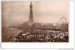 OM THE FRONT AT BLACKPOOL. JOUR DE FETE. REF 14262 - Blackpool