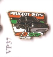 VP37 Pin's PEUGEOT 205 OR Signé HELIUM Achat Immédiat Immédiat - Peugeot