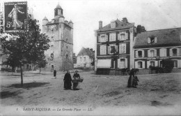 La Grande Place - Saint Riquier