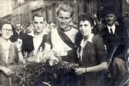 COURSE A THUMESNIL LE 14JUILLET 1947 SUR CYCLES LAMEL -1er BLAZIGH - Cyclisme