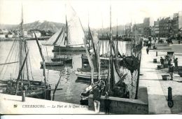 N°35304 -cpa Cherbourg -le Port Et Le Quai Caligny- - Fishing Boats