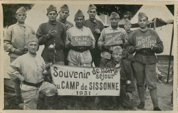 02 CARTE PHOTO SOUVENIR DE NOTRE SEJOUR AU CAMP DE SISSONNE 1931 CASERNE - Sissonne