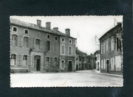 CASTELNAU RIVIERE BASSE PLACE DE LA MAIRIE  CIRC  OUI  / 1957  EDIT - Castelnau Riviere Basse