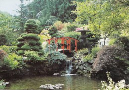 BT16548 Voictoria The Japanese Garden   2 Scans - Victoria