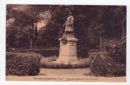CP Les Aix D'angillon - Monument Aux Morts - Les Aix-d'Angillon
