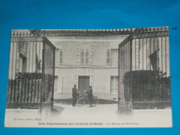 17) Matha - Asile Départemental Des Vieillards - Maison Du Directeur ( Le Facteur ) - Année 1914 - EDIT - Lucas - Matha