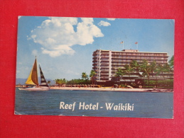 The Reef Hotel On Beach Of Waikki  1958 Cancel   Ref  1103 - Honolulu