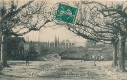 BAZAS - Viaduc Du Chemin De Fer , Vu Des Allées Saint Sauveur - Bazas