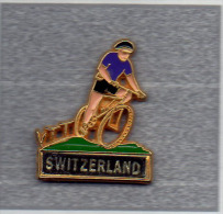 Pin´s  SUISSE, Sport  Cyclisme, V T T  SWITZERLAND - Radsport