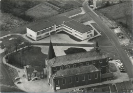 Zonhoven :  Kerk -  Oud - En Nieuw Gemeentehuis  ( Groot Formaat ) - Zonhoven