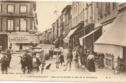 82: Castelsarasin - Place De La Liberté Et Rue De La Révolution - Edition Delboy MD N° 11- - Castelsarrasin
