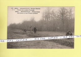 *  CPA..( Dépt 55 )..MOGNEVILLE  :  Maison Blanche :Tombe Des Soldats Français  - Voir Les 2 Scans - War Cemeteries