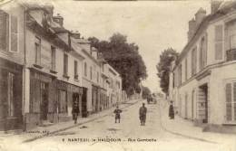 CPA (60)    NANTEUIL LE HAUDOUIN RUE GAMBETTA  (etat Moyen) - Nanteuil-le-Haudouin