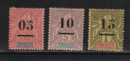 MADAGASCAR  N° 48 à 50 * Propres - Unused Stamps