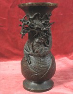 Intéressant Vase Chinois En Bronze D’époque XIXè - Art Asiatique