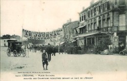 33 LIBOURNE Place Decazes  Arrivée Des Champions Pédestres Devant Le Café De L'Ouest (TOP) - Libourne