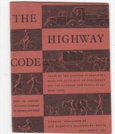 2677.   The English Highway Code - 13,5x10,5 - Pp 32 - Codice Della Strada Inglese - Libretto - Booklet - Educación