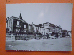 V09-54-meurthe Et Moselle-jarny-place Aristide Briand-voiture-automobile-carte Photo-2cv- - Jarny