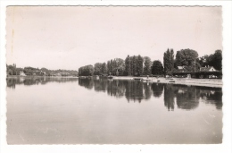 SEINE-ET-MARNE  /  VUE  SUR  LE  ROUILLON  ET  LA  SEINE  ( Péniches, Au Loin ) /  JAMAIS  VU  ! - Bois Le Roi