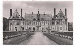 Chateau De Rosny Grande Allée Et La Cour D´honneur - Rosny Sur Seine