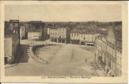 CPA De BAZAS - Place De La République. - Bazas