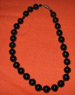 1 Collier Fantaisie Perler En Verre Noir - Colliers/Chaînes