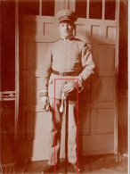 Photo Allemande- Militaire Allemand Pose PHOTO SABRE 1916( 11cm X 8cm) (guerre De 14 -18) 2scans - Guerra 1914-18