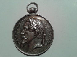 MEDAILLE EN ARGENT DE NAPOLEON III "RARE EN CETTE ETAT" - Royal / Of Nobility