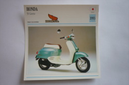 Transports - Sports Moto - Carte Fiche Technique Moto ( Honda 50 Giorno - Scooter -1993 ( Description Au Dos - Sport Moto