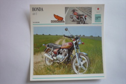 Transports - Sports Moto - Carte Fiche Technique Moto ( Honda 400 T - Tourisme -1977 ( Description Au Dos - Motociclismo