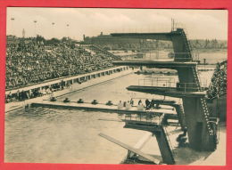 135932 / LEIPZIG - SPORT - Diving Plongeon Wasserspringen SCHWIMMSTADION IM SPORTFORUM - DDR Deutschland Germany - Duiken