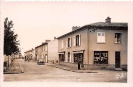 ¤¤  -  ORADOUR-sur-GLANE  -  La Rue N°1 Ou Fut Posée La 1ere Pierre Par Le Président De La République   -  ¤¤ - Oradour Sur Glane