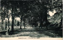 BAZAS PROMENADE DE LA BRECHE,ET SES PROMENEURS     REF 35392 - Bazas