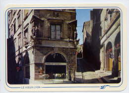 LYON  5°--Le Vieux Lyon--Montée Du Gourguillon Et Café Du Soleil ,cpm (coins Arrondis) N° 69.123.365  éd La Cigogne - Lyon 5