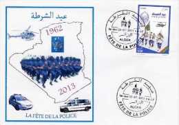 Algérie Algeria N° 1658 Police Hélicoptères Avions Parade Helicopters Aircraft  Aviones Helicópteros Policía Polizei Hub - Politie En Rijkswacht