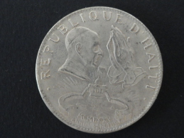 1975 - FAUSSE MONNAIE - 50 Gourdes Haïti - 38 Mm De Diamètre - Haiti