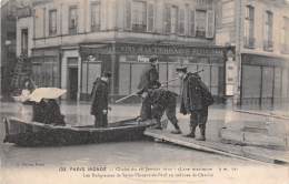 Paris   75  Inondations   Les Religieuses De St Vincent De Paul En Tournée De Charité - De Overstroming Van 1910