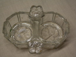 ""  LOT  DE  2  SALIERES  ANCIENNES  EN  VERRE "" - Verre & Cristal