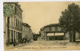 Venissieux Place De La Mairie Et Route De St Fons Tramway  Epicerie Station Tramway - Vénissieux