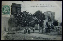 Cpa MAILLEZAIS 85 L Eglise Et Le Monument Des Combattants - Maillezais