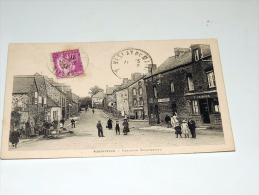Carte Postale Ancienne : AMBRIERES : Carrefour Bouchevreau , Animé, Boutique F. Grimoux En 1934, RARE - Ambrieres Les Vallees