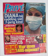 PRIVE,LADY DI-USED  REVUE - Andere & Zonder Classificatie