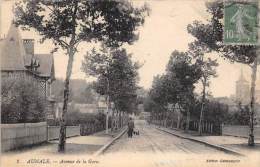 Aumale    76    Avenue De La Gare - Auffay