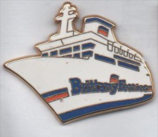 Superbe Pin´s En Zamac , Marine Bateau , Brittany Ferries , Ferry - Barcos