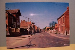 CHAULNES  - Rue Aristide Briand - Chaulnes