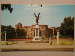 War Memorial And Castle, Colchester - Colchester