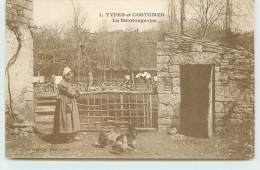 TYPES ET COSTUMES  - La Saintongeoise. - Poitou-Charentes
