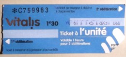 TITRE TRANSPORT TICKET TICKETS BILLET BUS AUTOCAR CAR VITALIS POITIERS URBAIN POITOU CHARENTE VIENNE - Europa