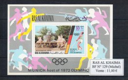 Ras Al Khaima. Bloc Feuillet.  Jeux Olympiques De Munich. Marteau - Ras Al-Khaimah