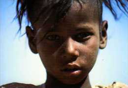 Said Enfant De La Caravane Sur La Piste D'Assamaka Niger , Photo Raymond FAU, Visage De Garcon - Níger